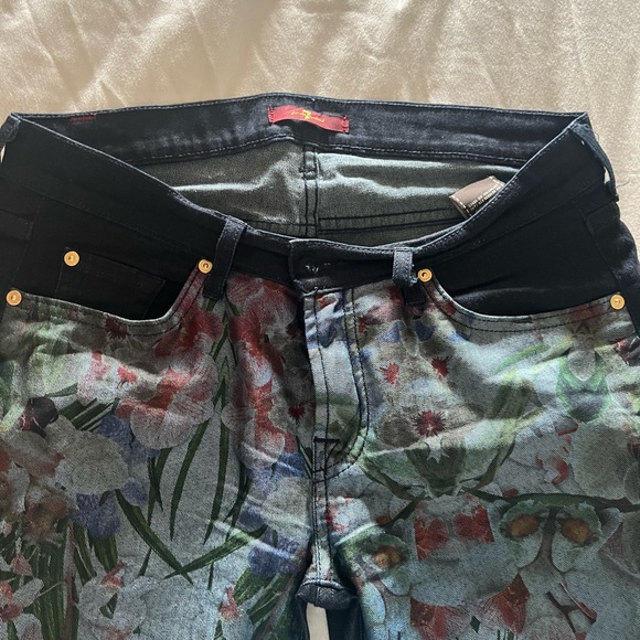 Color is beautiful worn 2 only skinny jeans 7’s - Picture 2 of 5